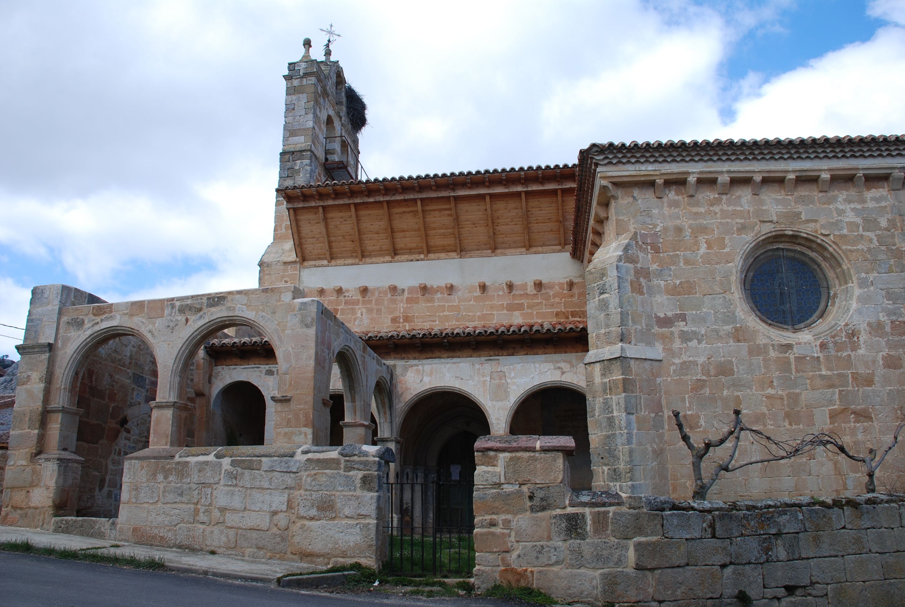 Iglesia San Andrés Barrio de San Pedro en Aguilar de Campoo