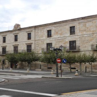 Palacio Episcopal y Museo Diocesano, Palencia Palacio episcoapl, Museo Diocesano