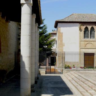 Convento de Santa Clara y Palacio de Pedro I el Cruel, Astudillo Convento de Santa Clara y Palacio de Pedro I el Cruel