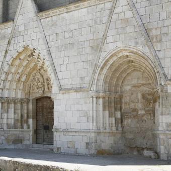 Portada iglesia de Santa Cecilia