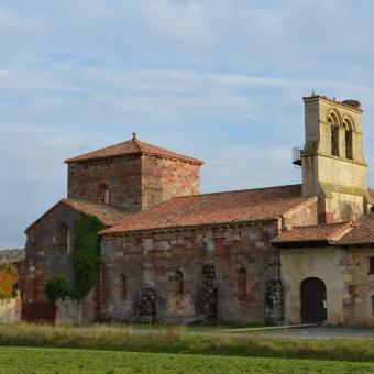 Panorámica iglesia de Santa María de Mave Panorámica iglesia de Santa María de Mave