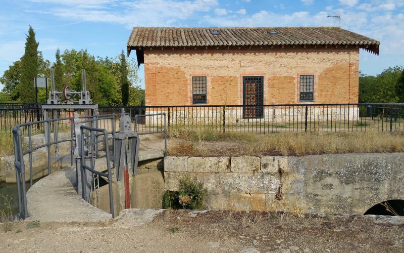 Canal de Castilla. Soto Albúrez, Villamuriel de Cerrato