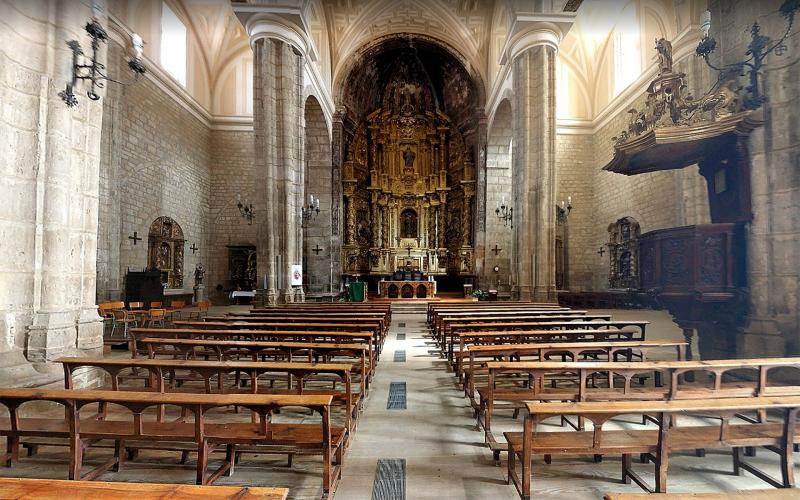 Interior de la Iglesia de Santa Eugenia 