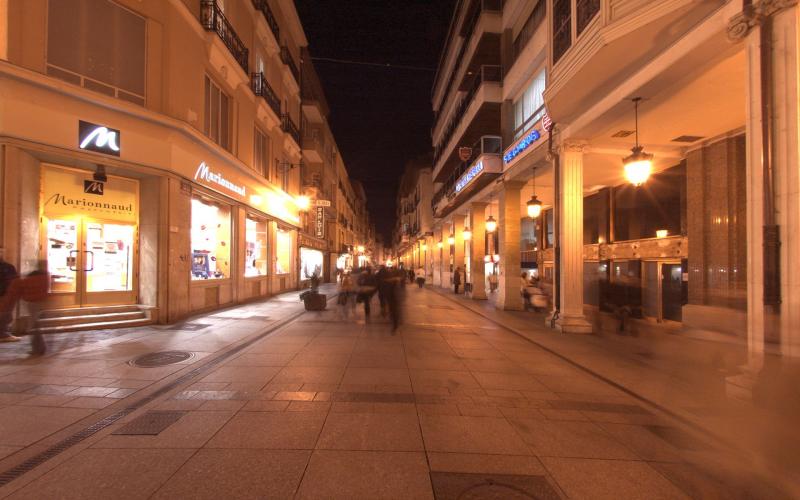 Calle Mayor de Palencia en la noche