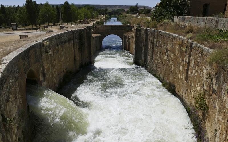 Triple esclusa de El Serrón