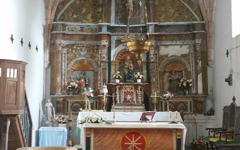 Interior de la Iglesia de Santa Ana