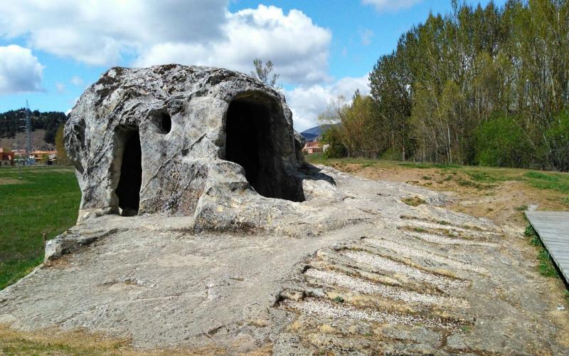 Conjunto del eremitorio de San Vicente y necrópolis medieval