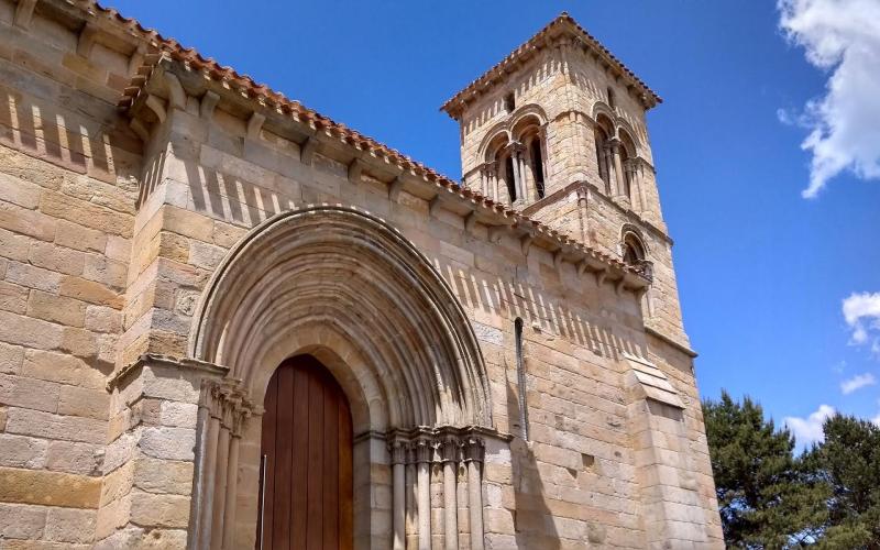 Exterior de la ermita de Santa Cecilia