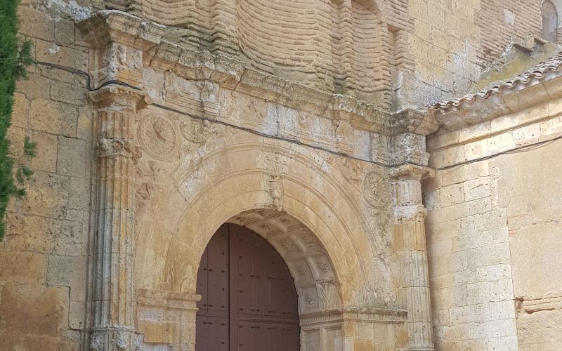 Fachada Iglesia de Santa María en Frechilla