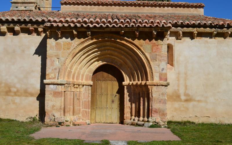 Portada de la Iglesia de San Andrés