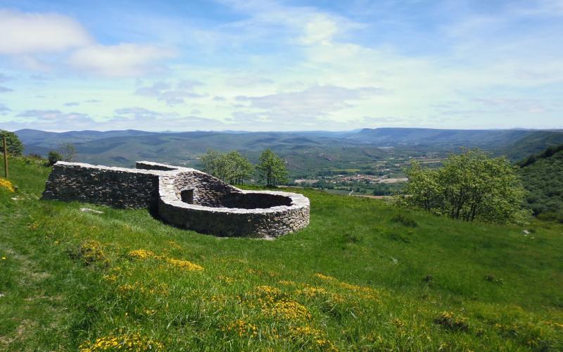 Pozo de los lobos, Revilla de Pomar