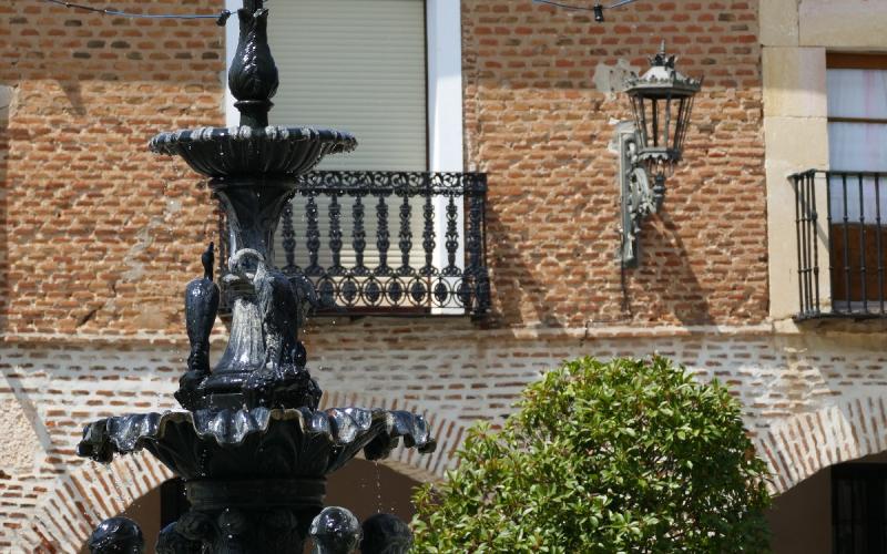 Fuente de la Plaza Mayor de Herrera de Pisuerga