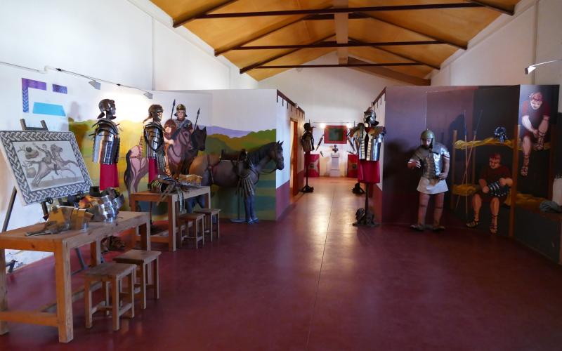 Aula arqueológica de Herrera de Pisuerga vista pasillo