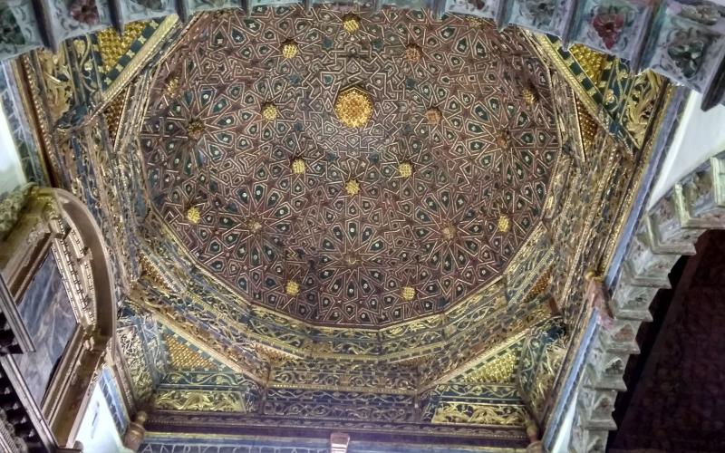 Cúpula con artesonado mudéjar en la Iglesia de San Facundo y San Primitivo