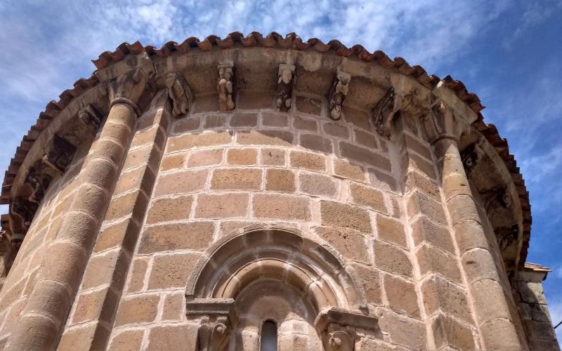 Canecillos del ábside Iglesia Santa María la Real