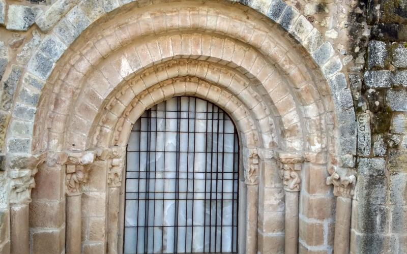 Portada de la Iglesia de Santa María la Real