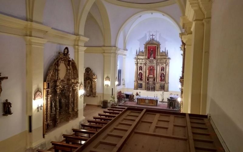 Interior de la Iglesia de San Quirico 