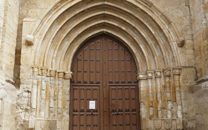 Portada Iglesia de San Juan Bautista