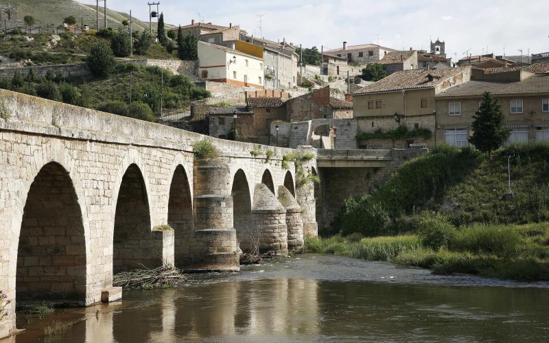 Puente y panorámica de Palenzuela