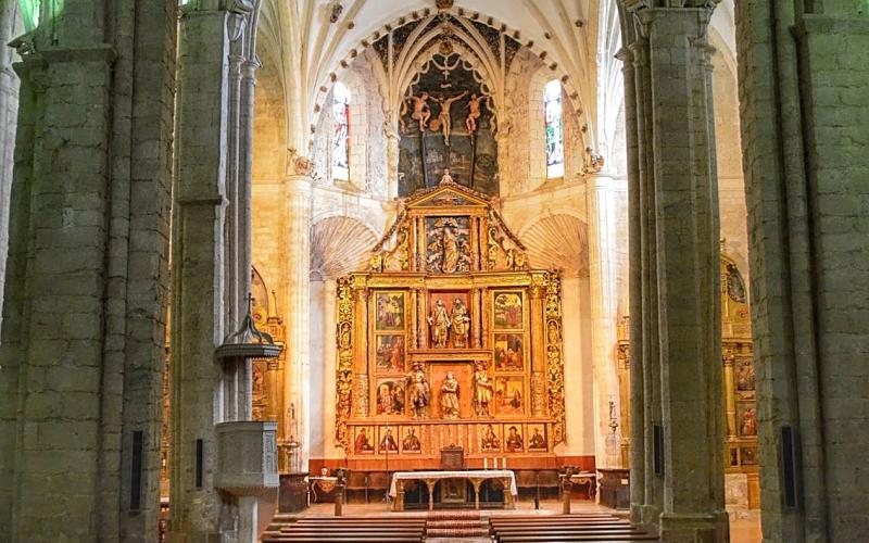 Nave central Iglesia de Santa Eulalia