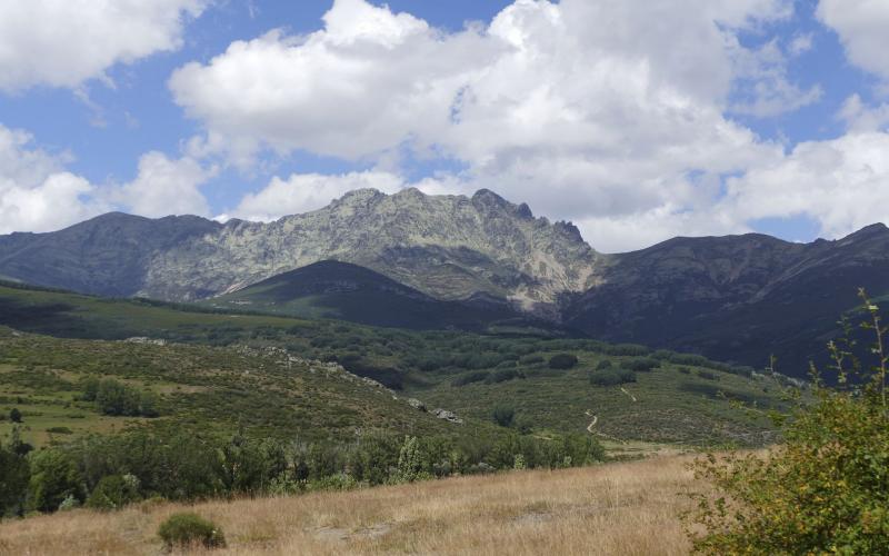 Pico Curavacas desde La Lastra