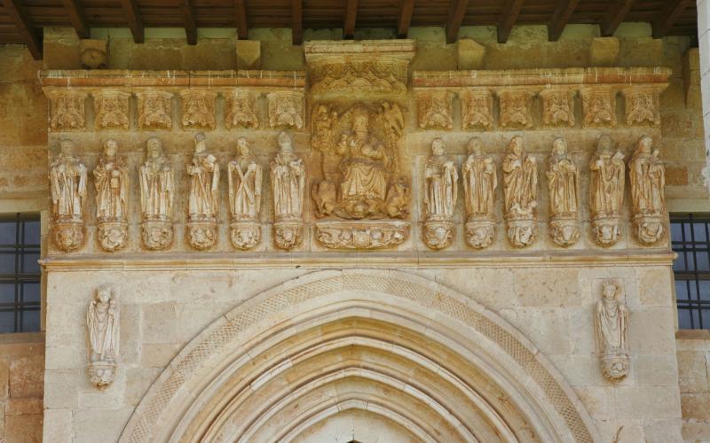 Friso de la Iglesia de Nuestra Señora de la Asunción, Pisón de Castrejón