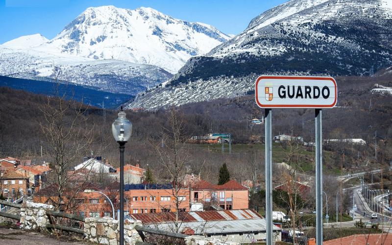 Panorámica de Guardo, al fondo el Espigüete y Peña Mayor