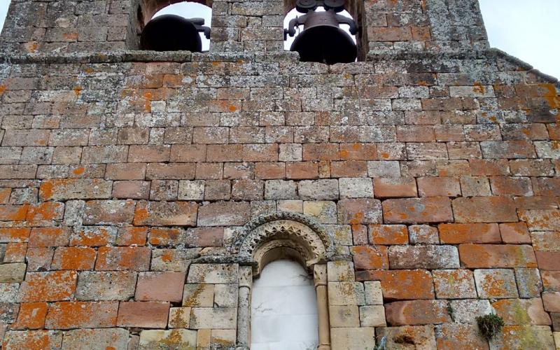 Espadaña de la Iglesia de San Cornelio y San Cipriano