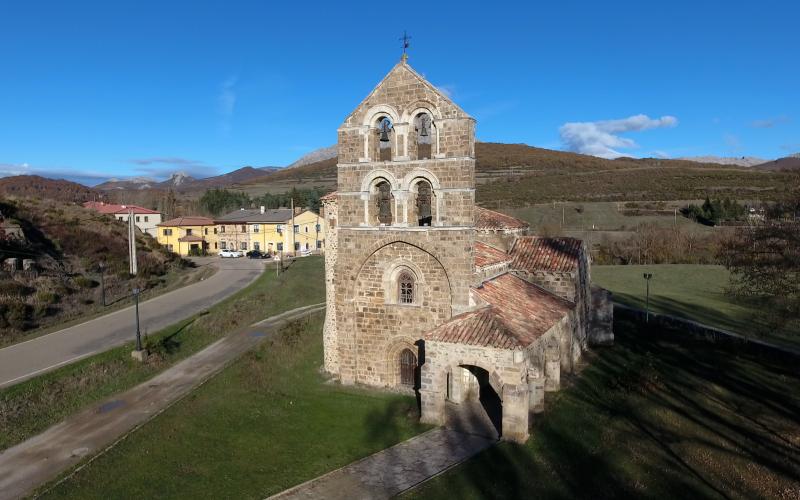 San Salvador de Cantamuda, colegiata