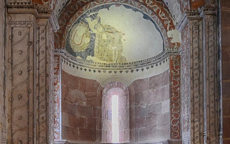 Interior de Santa María de Mave