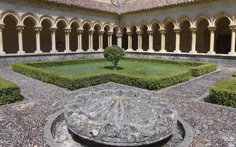 Claustro del Monasterio de San Andrés de Arroyo, Santibáñez de Ecla