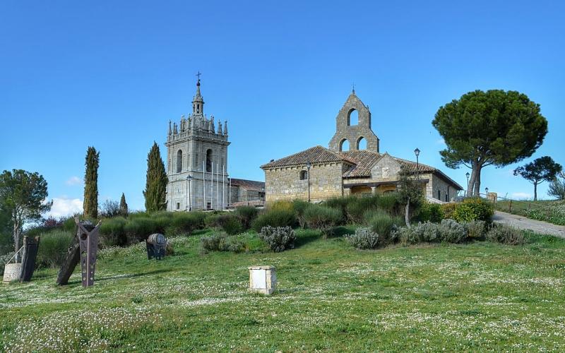 Panorámica Iglesia y ermita de Támara de Campos