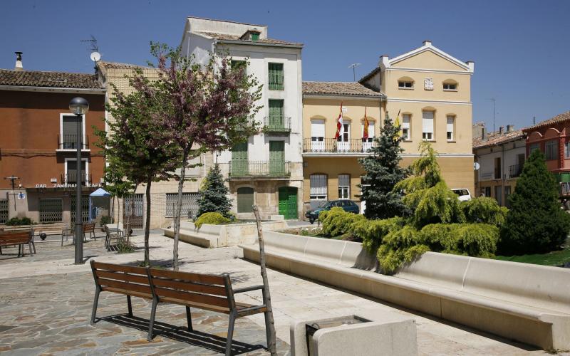 Plaza España y Ayuntamiento de Torquemada