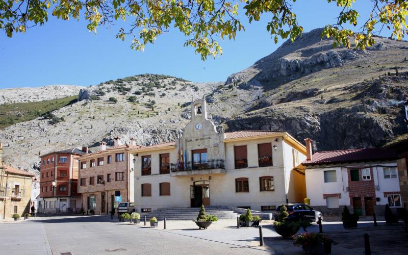 Casa Consistorial de Velilla del Río Carrión