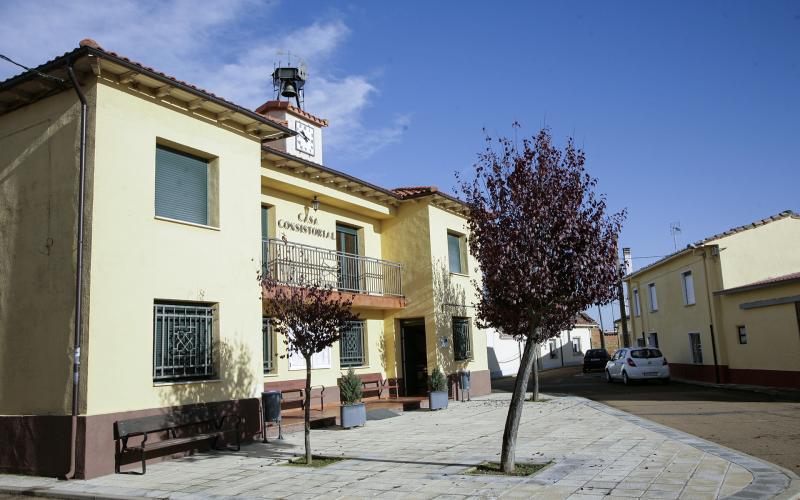 Fachada Ayuntamiento de Villaprovedo